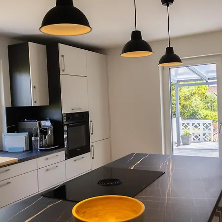 Modernes Haus Am Mit Garten 度假居