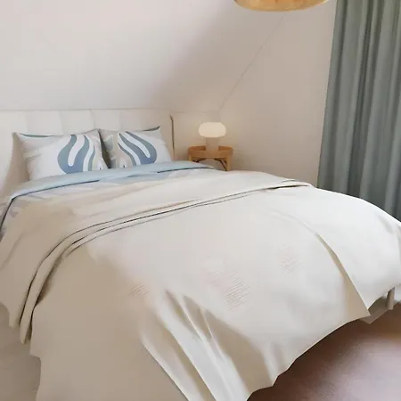 Modernes Haus Am Mit Garten 格拉芬韦赫尔