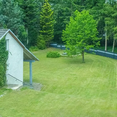 Modernes Haus Am Mit Garten 格拉芬韦赫尔
